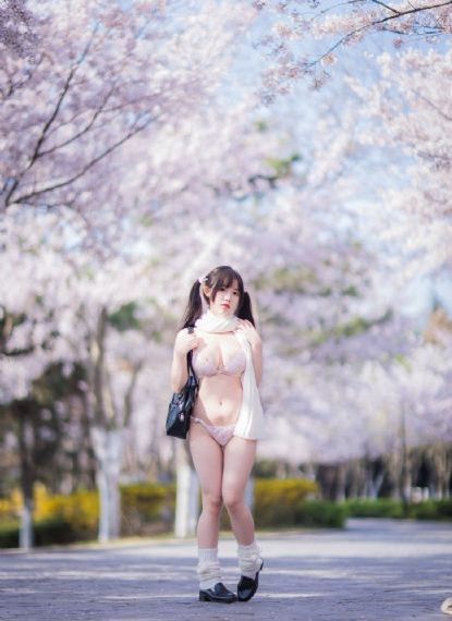 久久77777_蓝光免费在线观看