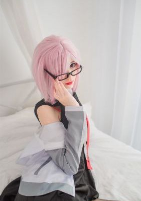 亚洲日韩欧美综合中文字幕_剧情片免费在线播放